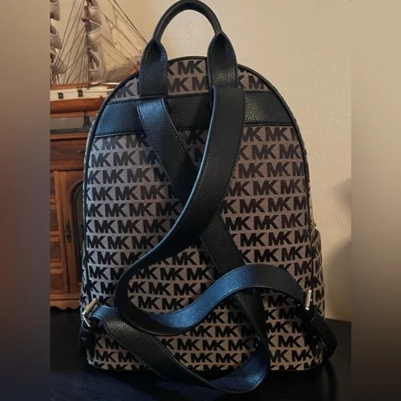 Michael Kors Black Jaquard Signature Canvas with Leather Straps Abbey Backpack - Picture 9 of 16